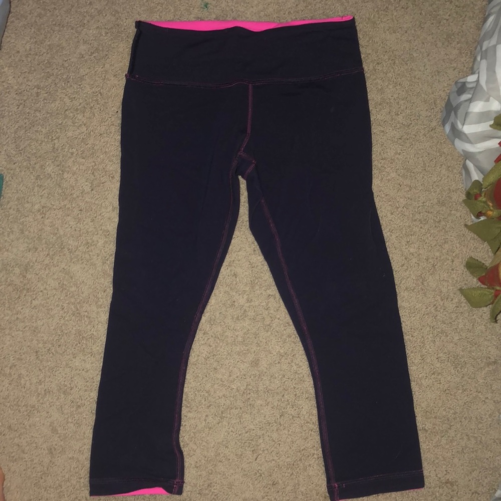 Lululemon Reversible Crop Leggings size 6